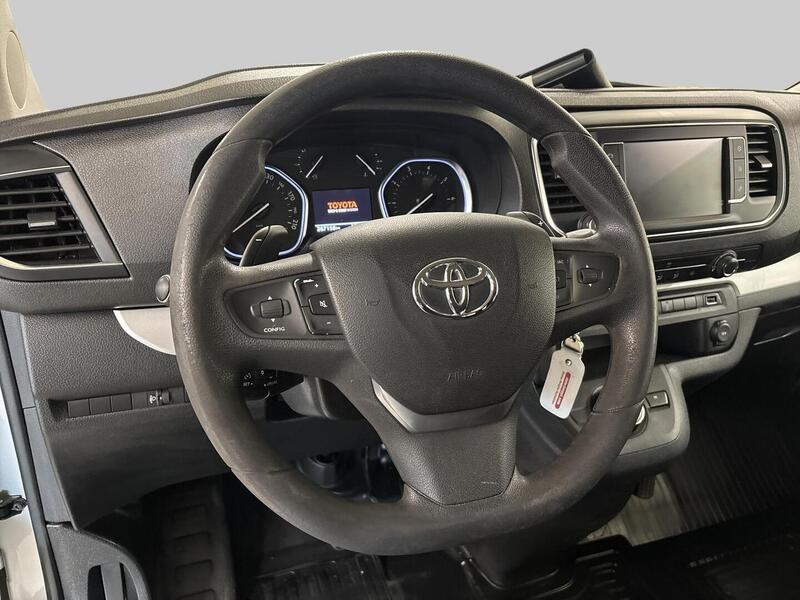 Toyota Proace Verso vaihtoauto