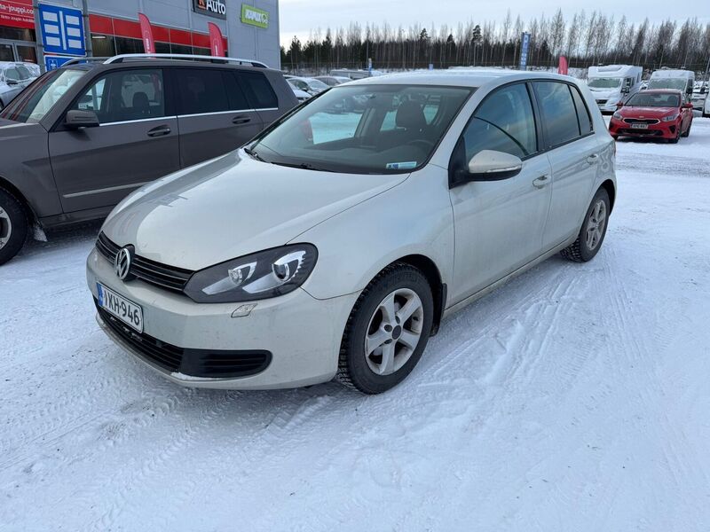 Volkswagen Golf vaihtoauto