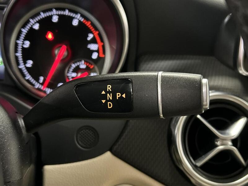Mercedes-Benz GLA vaihtoauto