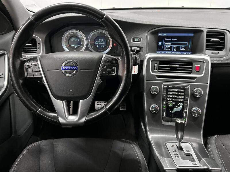 Volvo V60 vaihtoauto