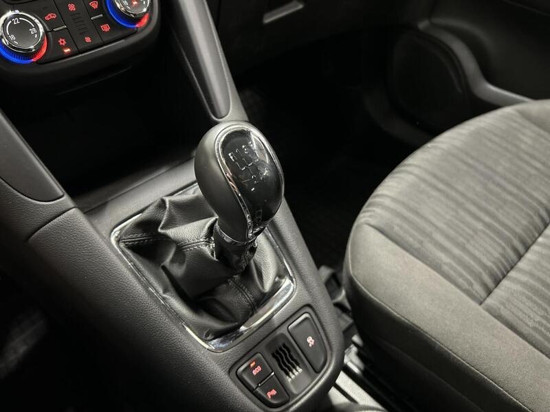 Opel Zafira Tourer vaihtoauto