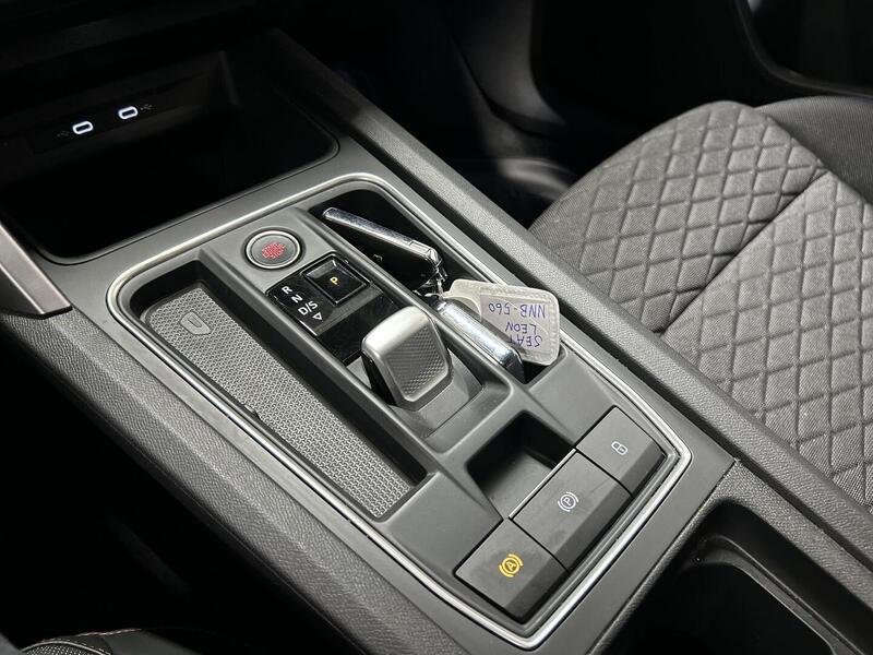 SEAT Leon vaihtoauto