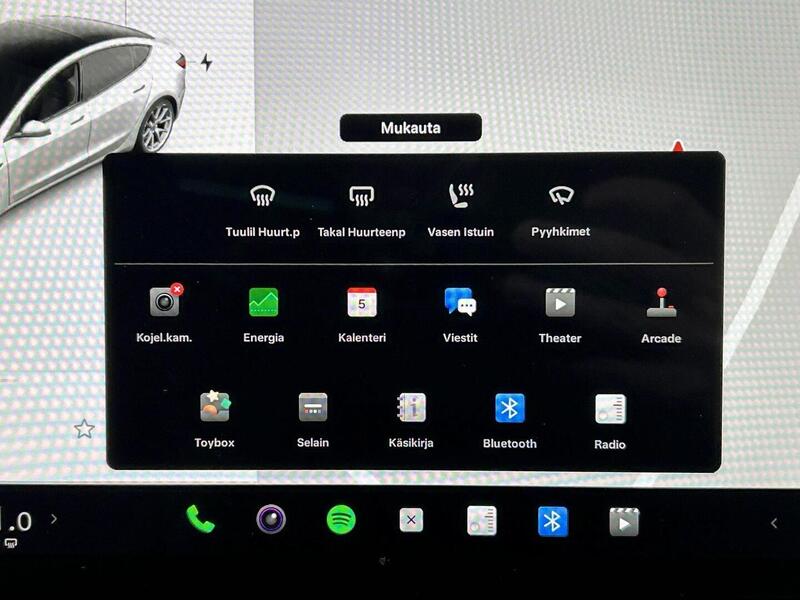 Tesla Model 3 vaihtoauto