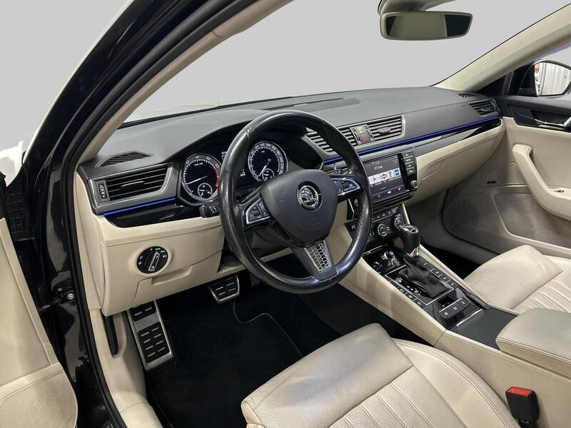 Skoda Superb vaihtoauto