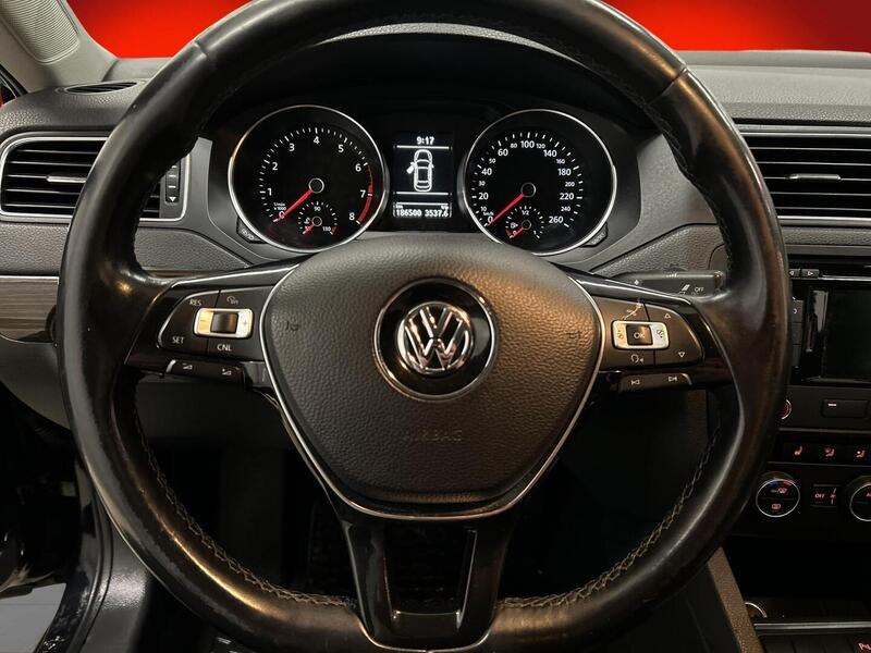 Volkswagen Jetta vaihtoauto