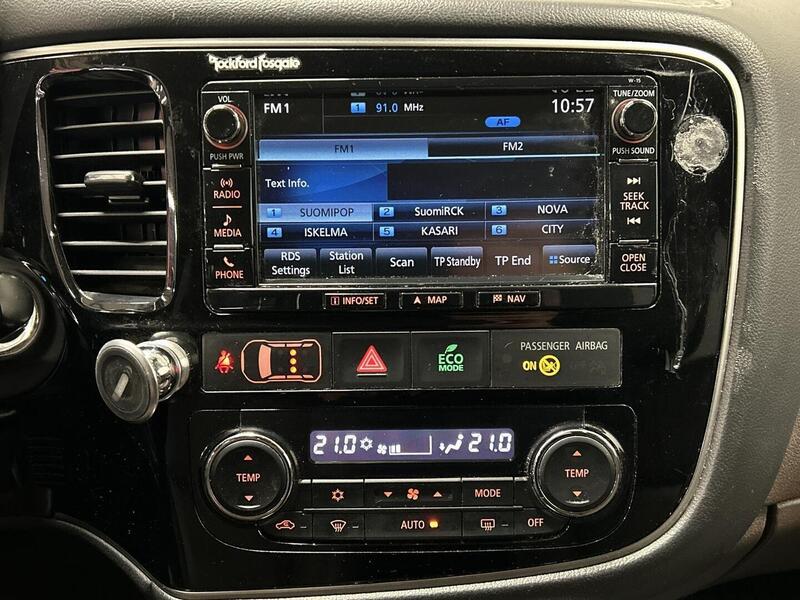 Mitsubishi Outlander PHEV vaihtoauto