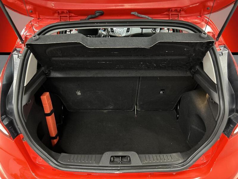 Ford Fiesta vaihtoauto