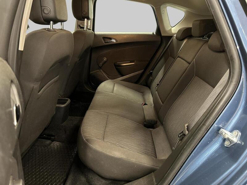 Opel Astra vaihtoauto