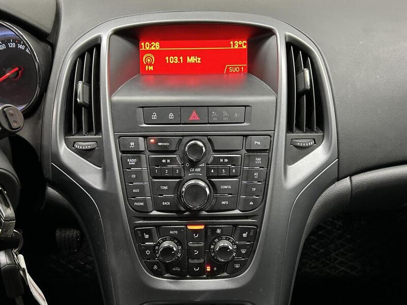 Opel Astra vaihtoauto