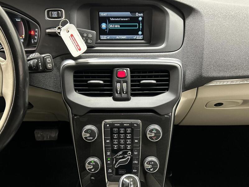 Volvo V40 Cross Country vaihtoauto