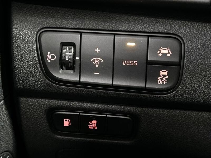 Kia Niro plug-in vaihtoauto