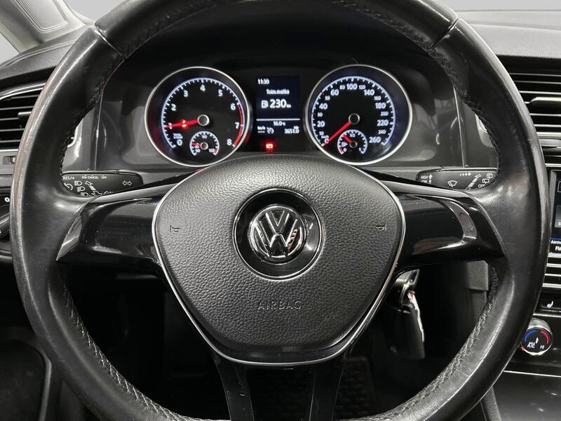 Volkswagen Golf vaihtoauto