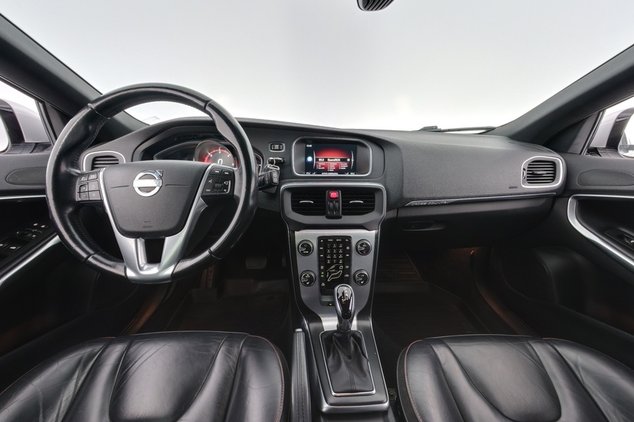 Volvo V40 Cross Country vaihtoauto