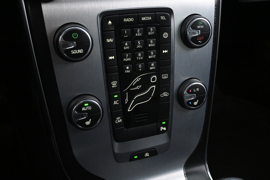 Volvo V40 Cross Country vaihtoauto