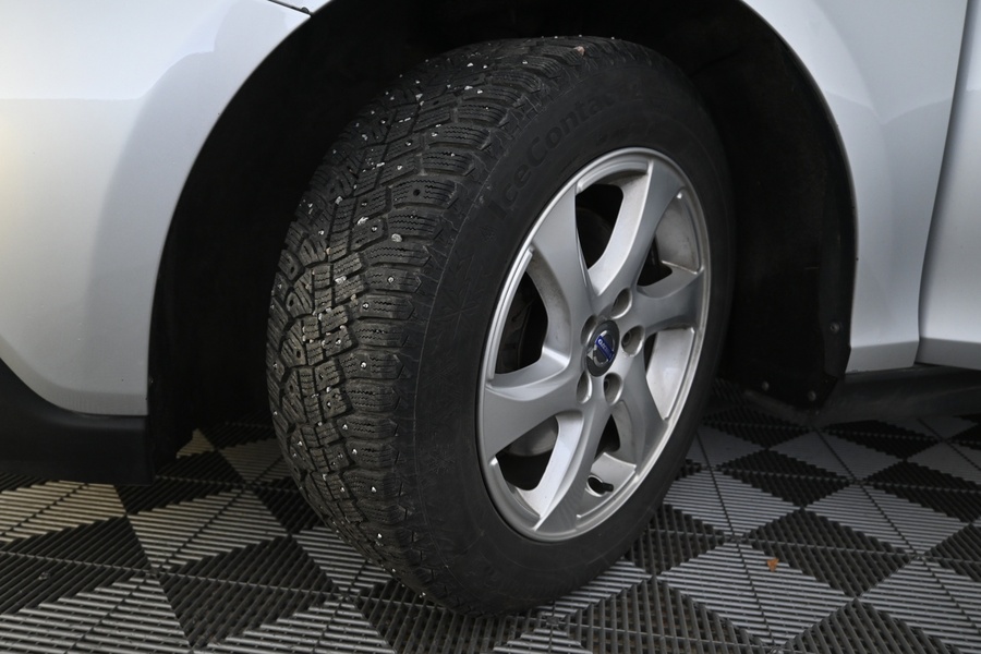 Volvo V40 Cross Country vaihtoauto