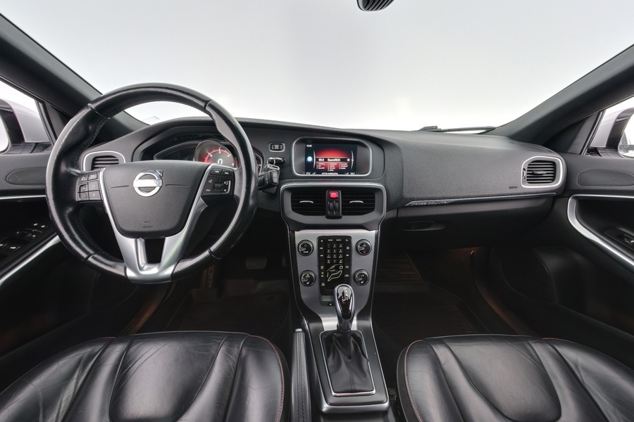 Volvo V40 Cross Country vaihtoauto