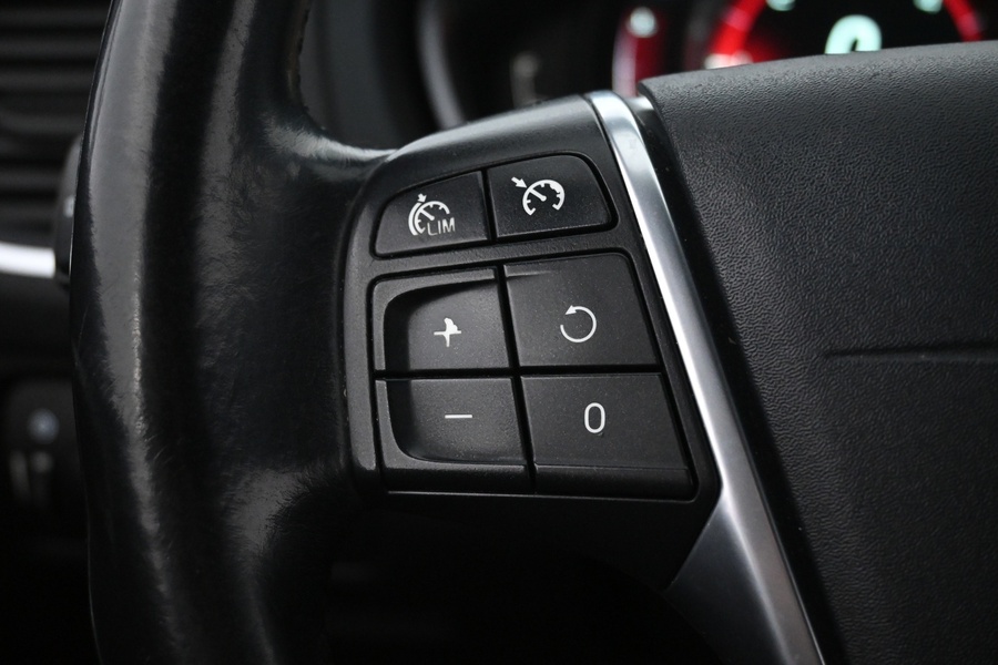 Volvo V40 Cross Country vaihtoauto