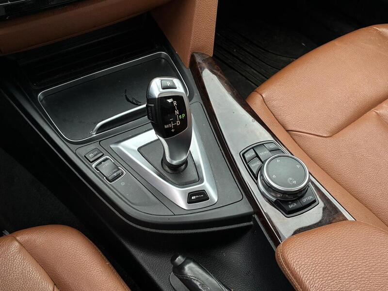 BMW 330 vaihtoauto