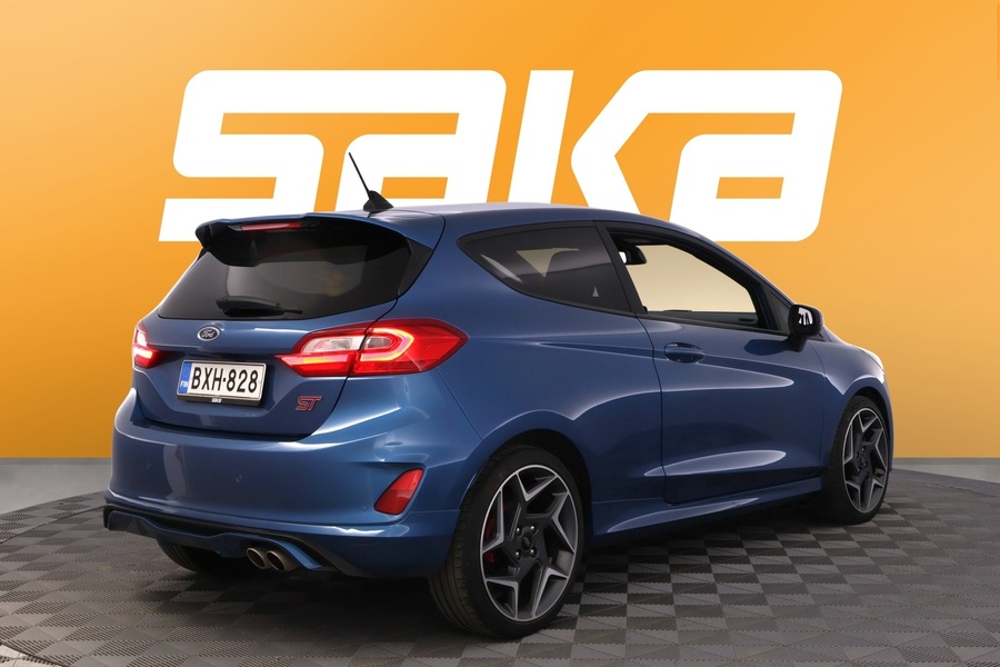 Ford Fiesta vaihtoauto