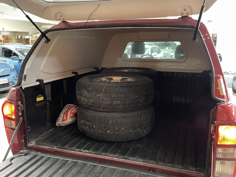 Isuzu D-Max vaihtoauto