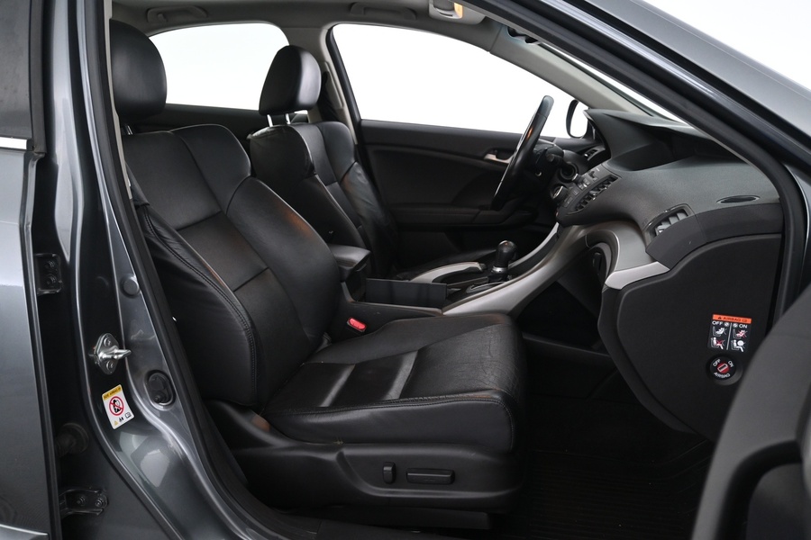 Honda Accord vaihtoauto