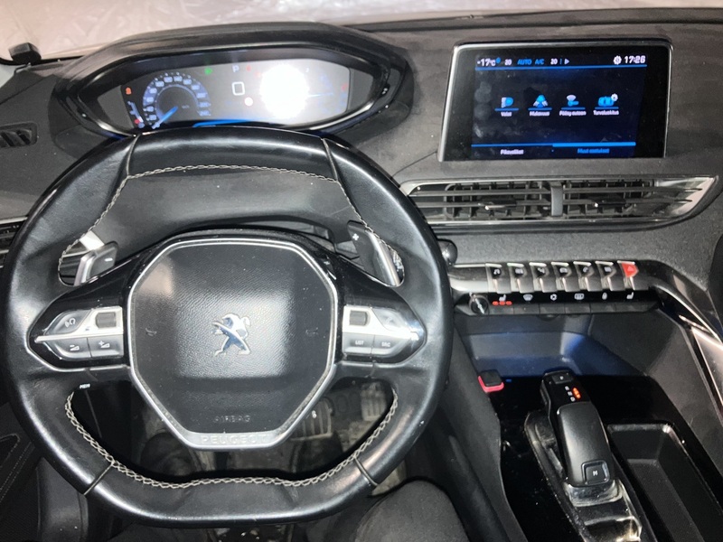 Peugeot 5008 vaihtoauto
