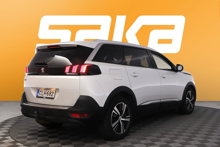 Peugeot 5008 vaihtoauto