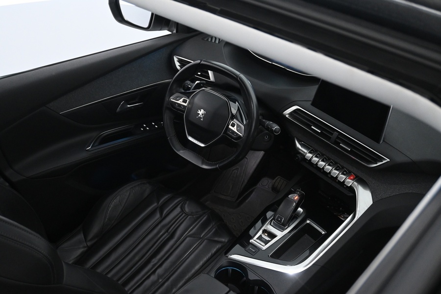 Peugeot 5008 vaihtoauto