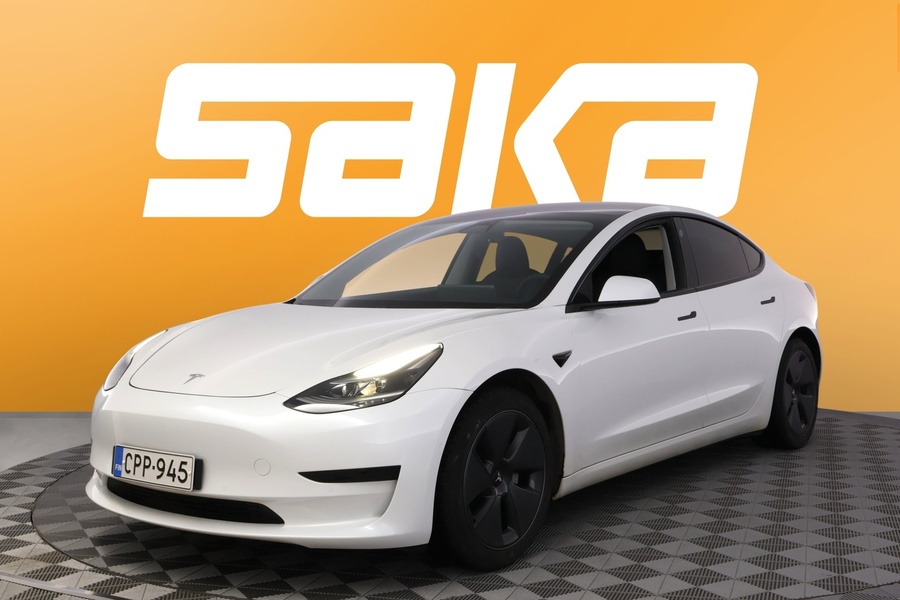 Tesla Model 3 vaihtoauto