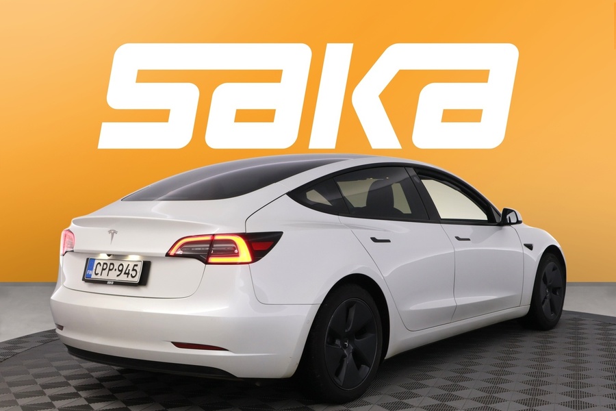 Tesla Model 3 vaihtoauto