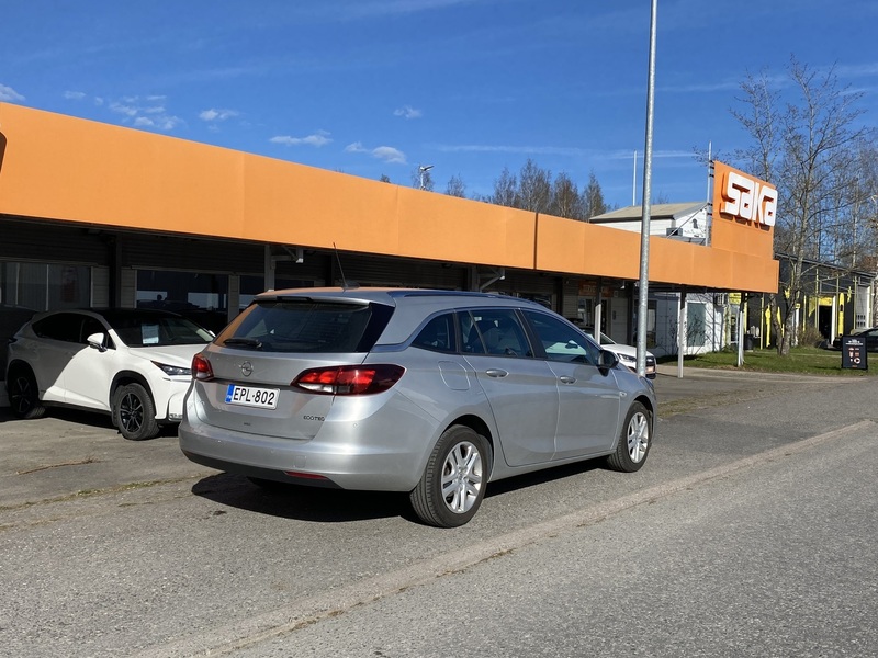 Opel Astra vaihtoauto