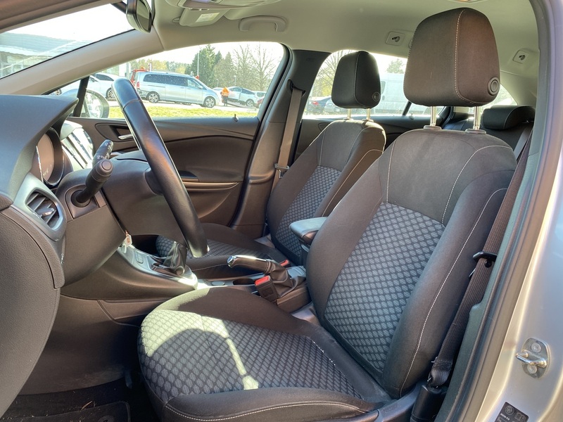 Opel Astra vaihtoauto