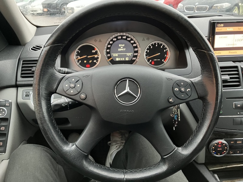 Mercedes-Benz C vaihtoauto