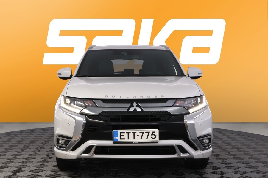 Mitsubishi Outlander PHEV vaihtoauto