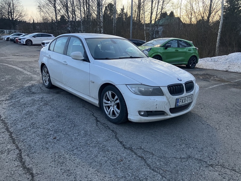 BMW 318 vaihtoauto