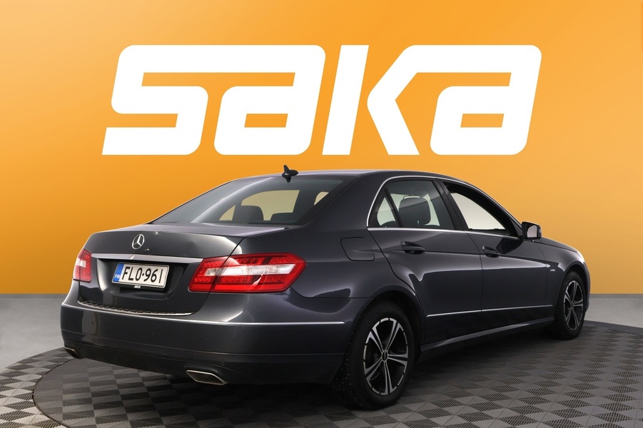 Mercedes-Benz E vaihtoauto