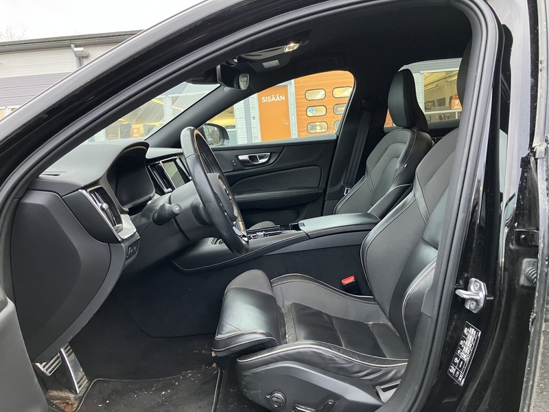 Volvo V60 vaihtoauto