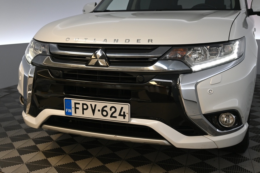 Mitsubishi Outlander PHEV vaihtoauto