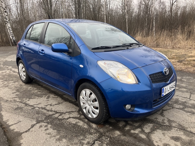Toyota Yaris vaihtoauto