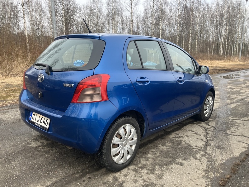 Toyota Yaris vaihtoauto