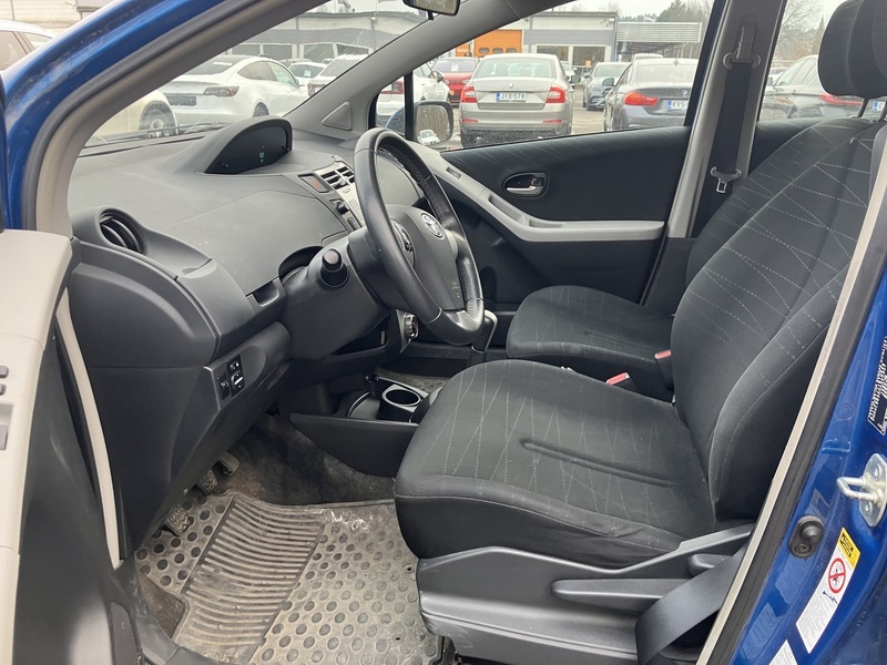 Toyota Yaris vaihtoauto