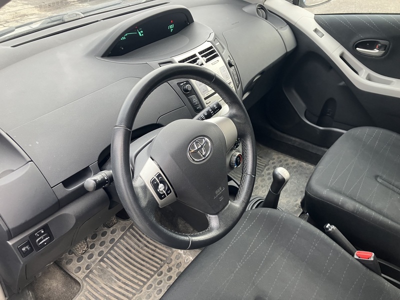 Toyota Yaris vaihtoauto