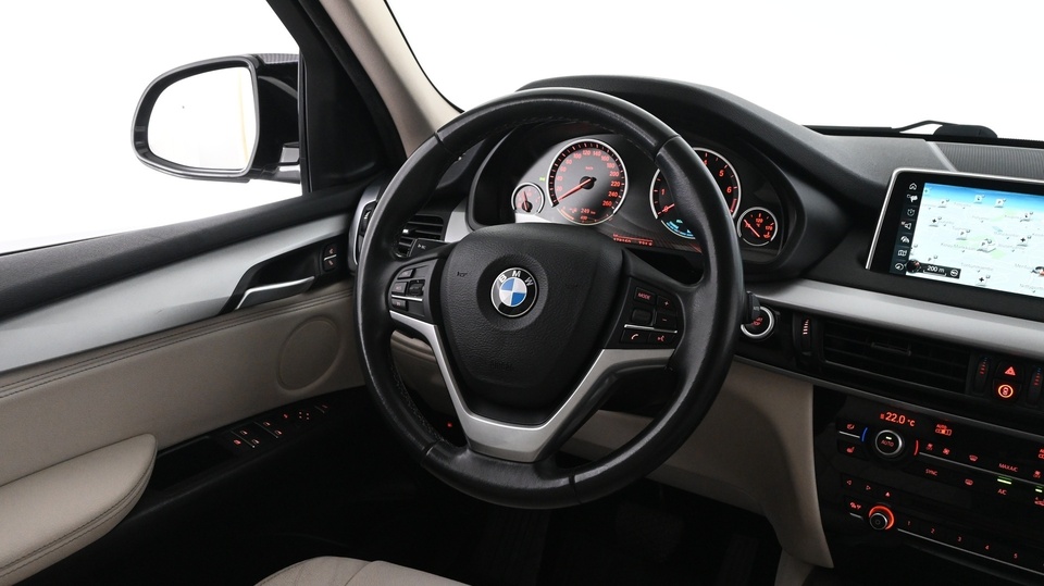 BMW X5 vaihtoauto