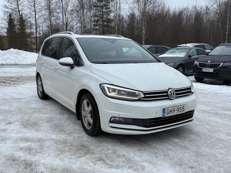 Volkswagen Touran vaihtoauto