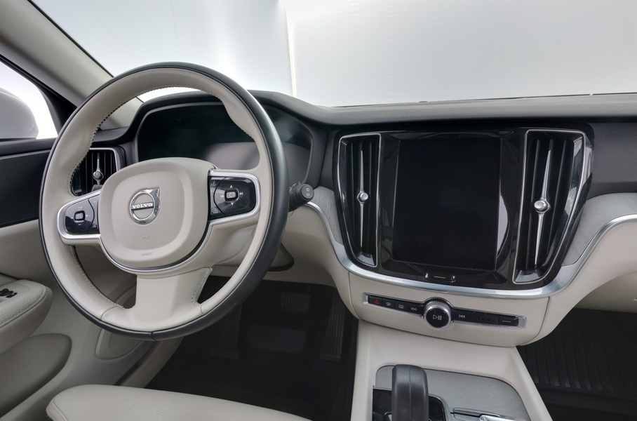 Volvo V60 Cross Country vaihtoauto