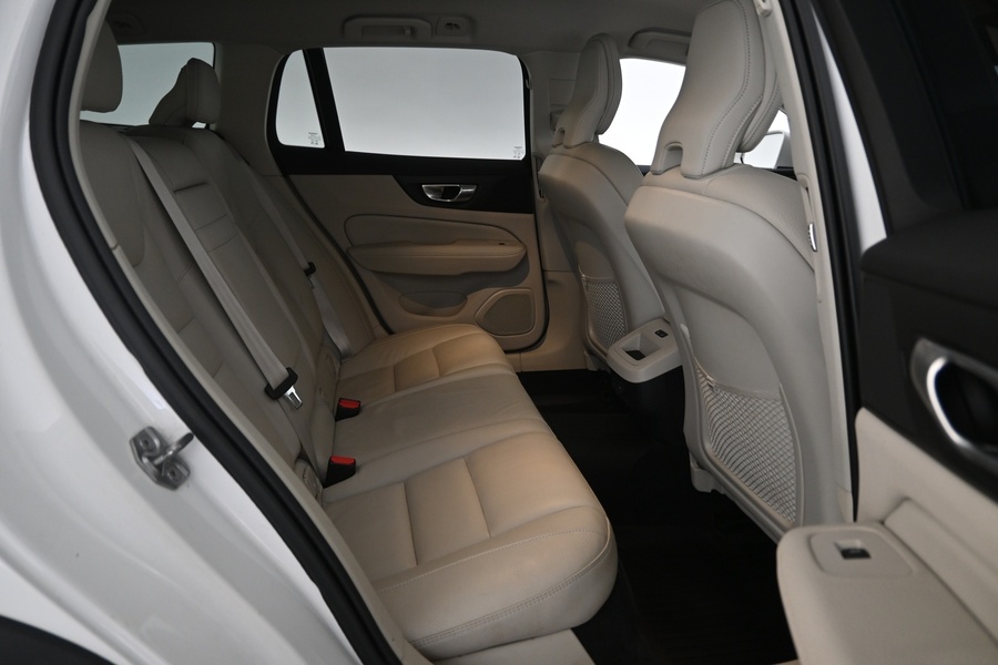 Volvo V60 Cross Country vaihtoauto