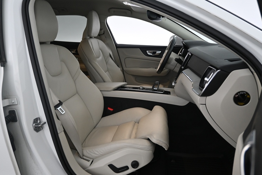 Volvo V60 Cross Country vaihtoauto