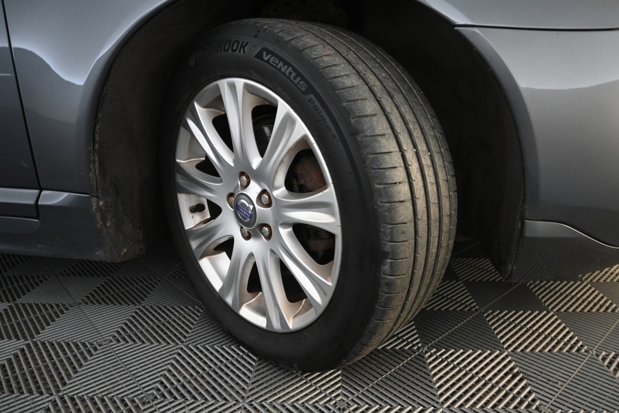 Volvo V70 vaihtoauto