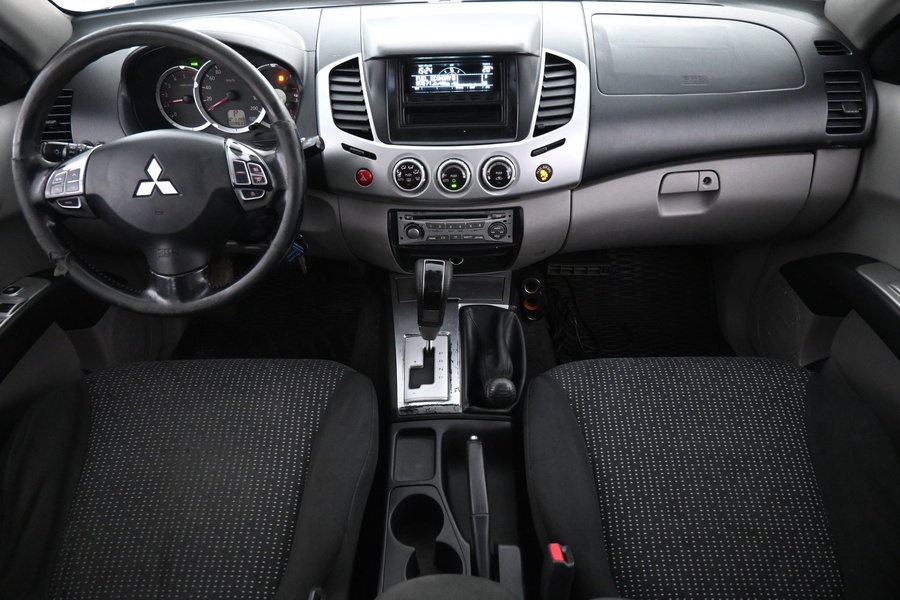 Mitsubishi L200 vaihtoauto