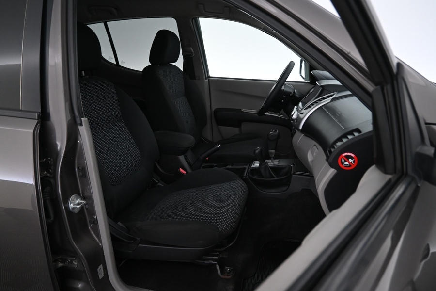 Mitsubishi L200 vaihtoauto
